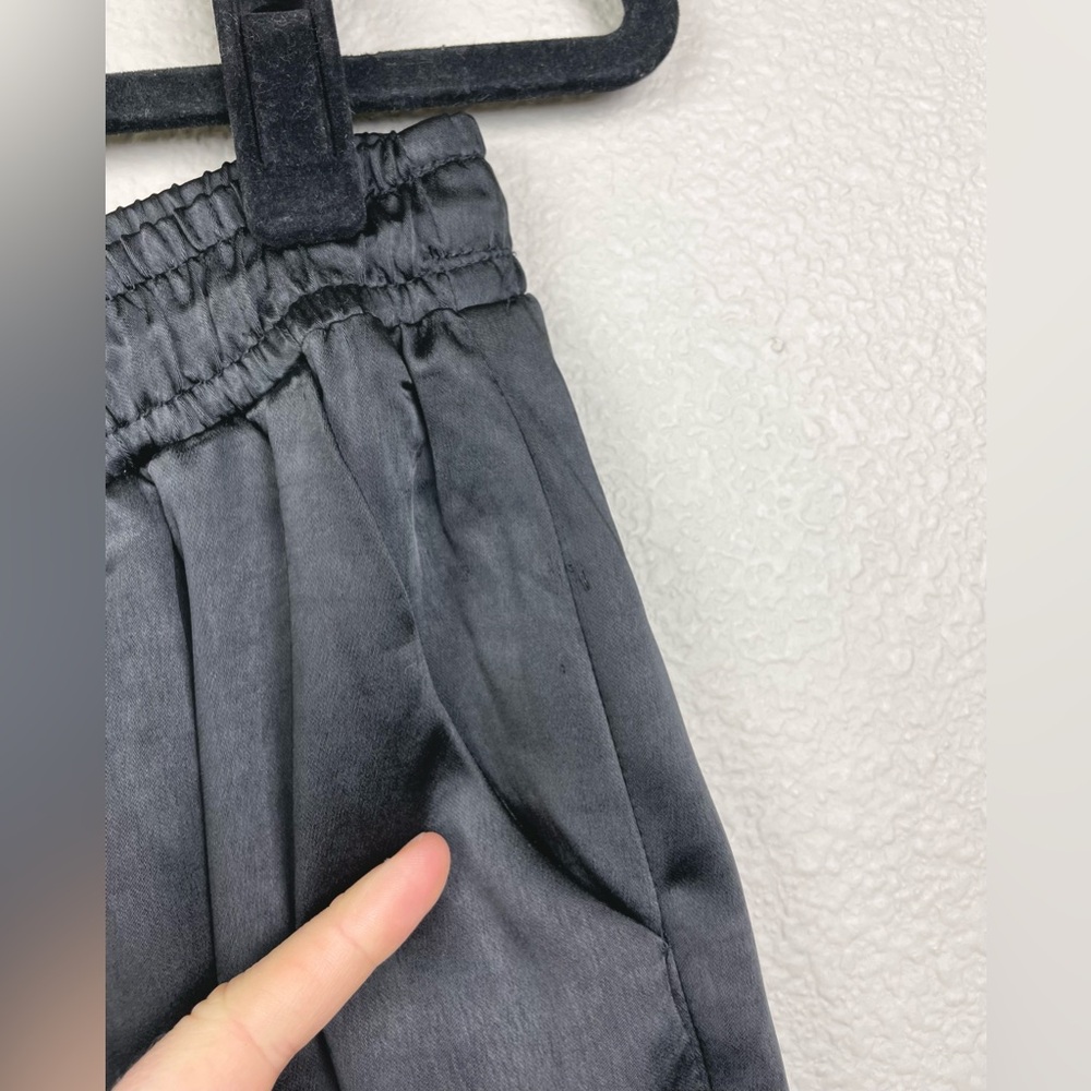 REVOLVE Superdown Women's Large Black Rita Cargo Pant Satin Pockets Drawstring - Picture 10 of 16